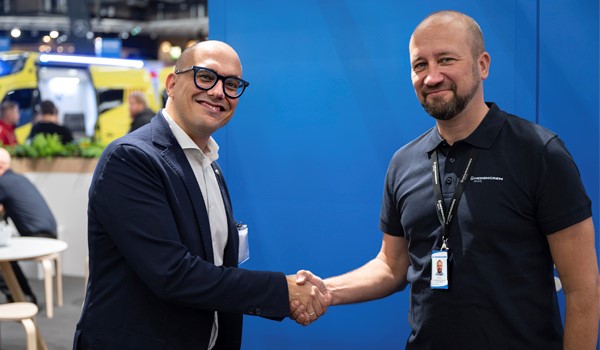 Messuilla julkistettiin my&ouml;s uusi Vimar -ovipuhelinj&auml;rjestelm&auml;valikoiman p&auml;&auml;miesyhteisty&ouml;